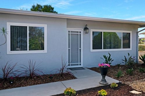 716 Grapevine Rd, Vista CA  92083-5527 exterior