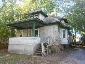 15 Eleanor St, Stratford, CT 06615-6424