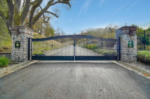 2375 Rockwood Ranch Rd, Morgan Hill, CA 95037-8921