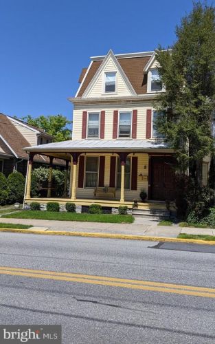 288 Main St, Hummelstown, PA 17036-1440