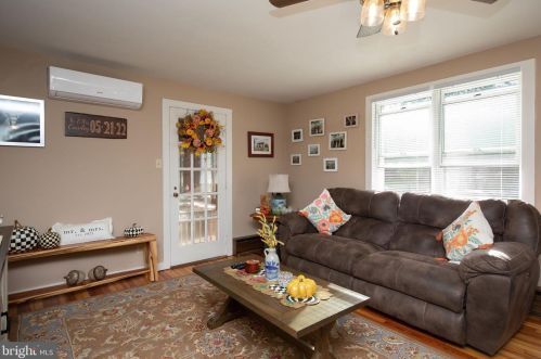 126 Dark Hollow Rd, Pipersville PA  18947-9369 exterior