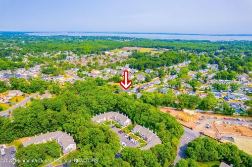 451 Middle Rd, Hazlet NJ  07730-2483 exterior
