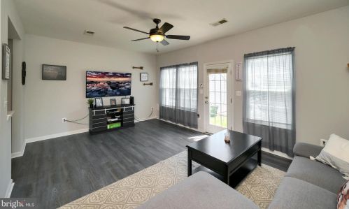 7138 Azalea Dr, Ruther Glen VA  22546-5803 exterior