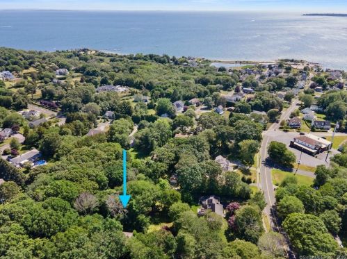 54 Goshen Rd, Waterford, CT 06385-3700