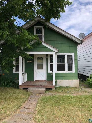 207 Chapman St, Ely, MN 55731-1471