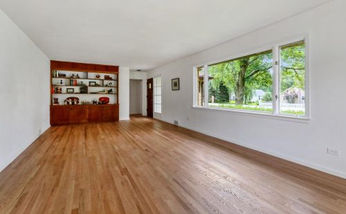 337 South St, Lake Geneva, WI 53147-2433