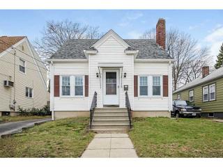 160 Kimball St, Providence, RI 02908-3316