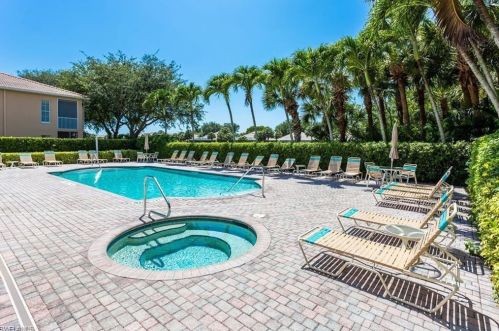 2415 Ravenna Blvd, Naples, FL 34109-0383