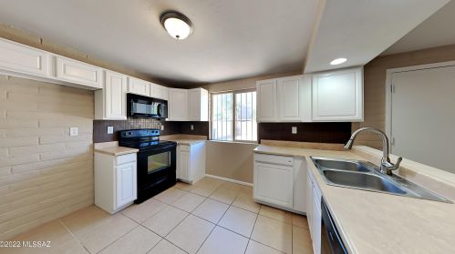 7351 38th St, Tucson, AZ 85730-1120