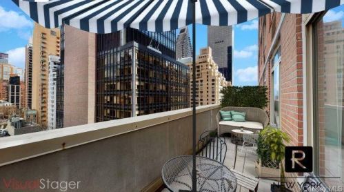 236 47th St, New York, NY 10017-2130