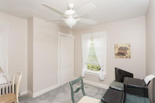 1127 Berkshire Ave, Pittsburgh PA  15226-2220 exterior