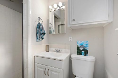 10005 Chippendale Dr, Dallas TX  exterior