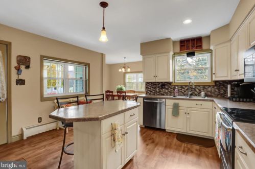 609 Pottsville St, Lykens PA  17048-1630 exterior