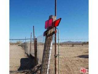 25349 National Trails Hwy, Helendale, CA 92342-9768