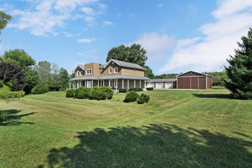7250 Nichols Ln, Johnstown, OH 43031-9132