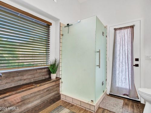 6428 Wahalla Ln, Glendale AZ 85308-5580 exterior