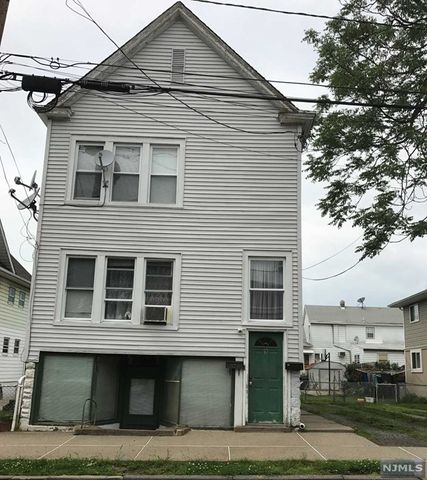 9 Plauderville Ave, Outwater, NJ 07026-2508