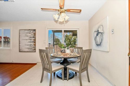 940 Marlesta Rd, Pinole CA  94564-2609 exterior