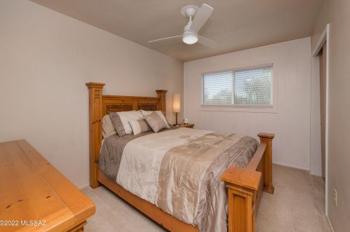 7330 Ln Canada Dr, Tucson AZ 85704-1532 exterior