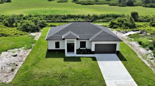 422 Progress Ave, Lehigh Acres FL 33974-0459 exterior