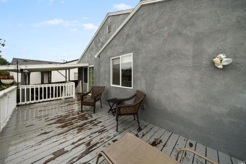266 Hillcrest Ave, Benicia CA  94510-2225 exterior