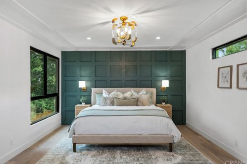 4070 Bakman Ave, North Hollywood CA  91602-3302 exterior