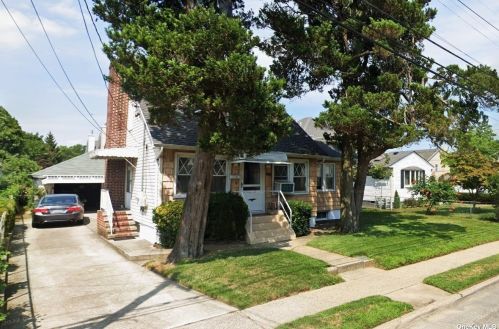 1244 New York Ave, Floral Park NY  11003-3345 exterior