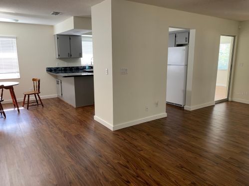 201 Robin Ave, Sebring FL  33870-8536 exterior