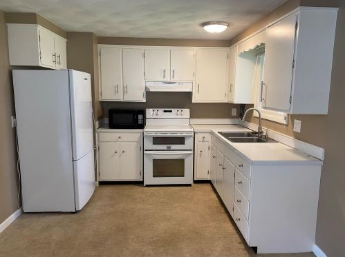 23 Liberty Ln, Keene, NH 03431-4833