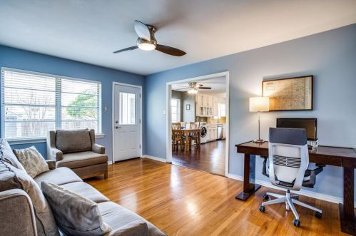 406 Frances Way, Richardson TX  75081-4206 exterior