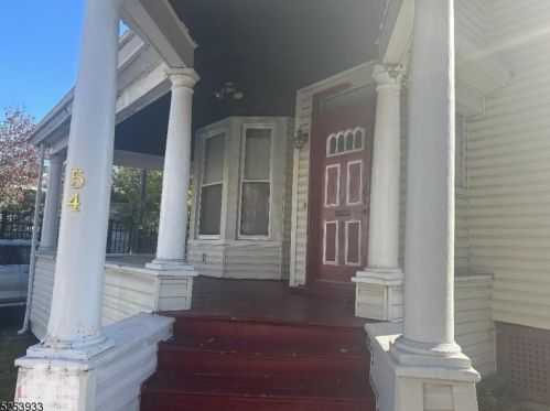 54 Lincoln St, East Orange, NJ 07017-2311