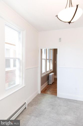 540 Chew Ave, Philadelphia PA 19120-2465 exterior