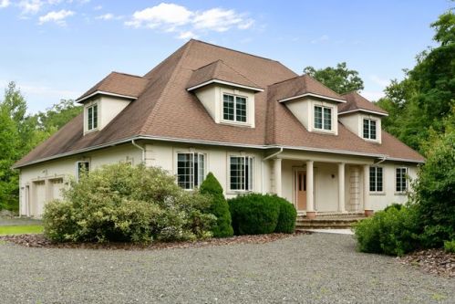 28 Sabrina Ct, Whaley Lake, NY 12531-4615