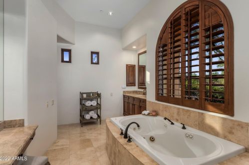 8537 Los Gatos Dr, Scottsdale AZ 85255-5063 exterior