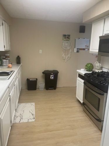 1707 Delaware Ave, New Castle PA  16105-2242 exterior