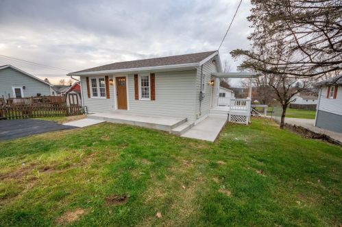 103 Burnett Way, Fairdale, PA 15320-1104