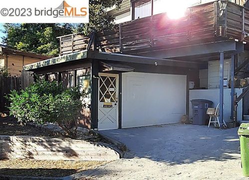 2325 Oak St, Berkeley CA  94708-1697 exterior