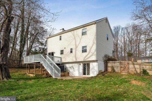 13226 Nickleson Dr, Woodbridge VA  22193-4123 exterior