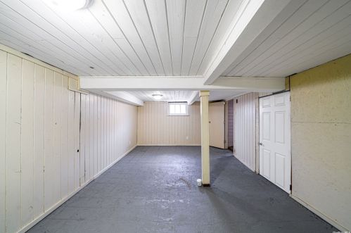 428 Oak Neck Rd, West Islip NY  11795-3614 exterior
