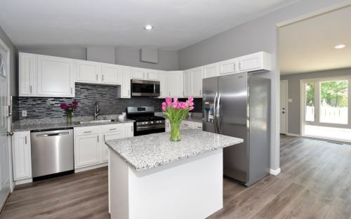 3512 Sunset Dr, Milwaukee WI  53220-1219 exterior