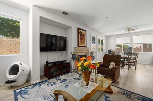 44034 Coral Dr, Lancaster CA  93536-2486 exterior