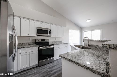 930 Whitten St, Chandler, AZ 85225-6448