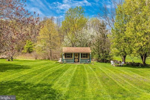 309 Williams Cir, Collegeville PA  19473-2344 exterior