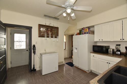 445 75th St, Milwaukee WI  53213-3521 exterior