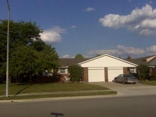 810 Tradewind Dr, Westerville, OH 43081-3505