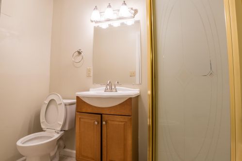 6114 Walnut Ct, Florence KY  41042-1333 exterior