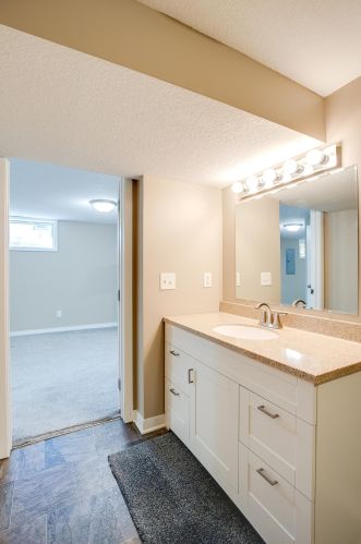 625 10 St, Faribault MN  55021-6844 exterior