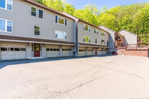 40 Village Walk, Wilton, CT 06897-4026