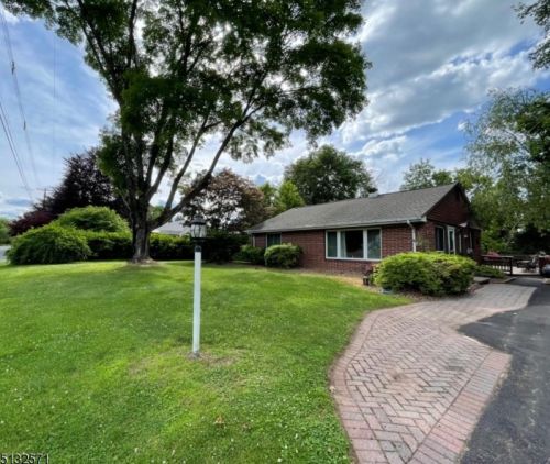 8 Poplar Rd, East Amwell Township, NJ 08551-1223