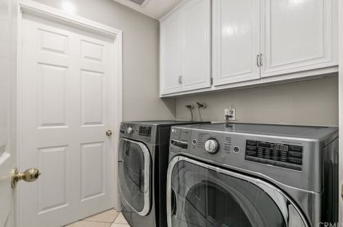 1243 Chestnut Ave, Orange CA 92867-3836 exterior